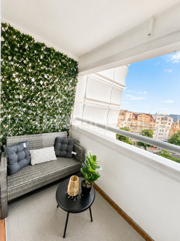 Bezugsfreies möbliertes Apartment mit Balkon in Berlin Mitte unmittelbar des Checkpoint Charlie, 10969 Berlin, Etagenwohnung