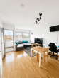 Wohn-, Schlaf- und Arbeitsbereich - Bezugsfreies möbliertes Apartment mit Balkon in Berlin Mitte unmittelbar des Checkpoint Charlie