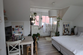 Wohn- und Schlafzimmer - Helle Dachgeschosswohnung mit großem Balkon in der östlichen Altstadt