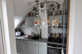 Küche - Helle Dachgeschosswohnung mit großem Balkon in der östlichen Altstadt