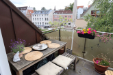 Balkon - Helle Dachgeschosswohnung mit großem Balkon in der östlichen Altstadt