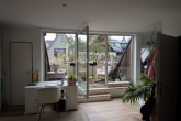 Wohn- und Schlafzimmer - Helle Dachgeschosswohnung mit großem Balkon in der östlichen Altstadt