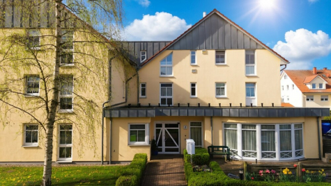 Wohnen mit Betreuung in toller Lage! 2-Raum-Eigentumswohnung mit Terrasse und Einbauküche!, 18311 Ribnitz-Damgarten, Erdgeschosswohnung