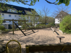 Spielplatz direkt vor der Tür - Tolle 3-Zimmerwohnung im 1. OG mit West-Balkon und Vollbad im „Weißen Viertel“