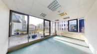 Eckbüro - Zentraler geht es nicht! Top-Gewerbefläche mit Dachterrasse, Klima + 2 SP
