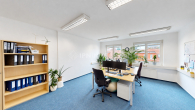 04_Grubenstrasse-44_Buero-mit-Fensterfront - Über den Dächern der Altstadt: 220 m² Büro in Rostocks Zentrum