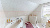 Badezimmer OG - Wohlfühlhaus mit Wintergarten, Garage und Carport