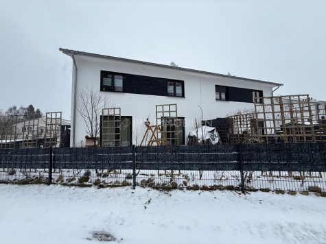 Moderne Doppelhaushälfte mit 4 Zimmern, 2 Bädern & Parkplatz, 18195 Cammin, Doppelhaushälfte