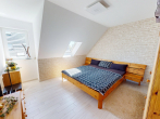 Gemütliches Schlafzimmer im Dachgeschoss - Tolle Lage und gehobene Ausstattung: Doppelhaushälfte in Elmenhorst