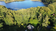 Luftbild 1 - Ihr Lieblingsplatz im Grünen – gepflegter Ferienbungalow mit Bootsliegeplatz und eigenem Grundstück
