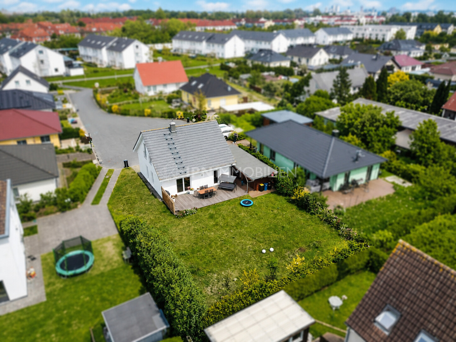 Real Estate Title Image Background
