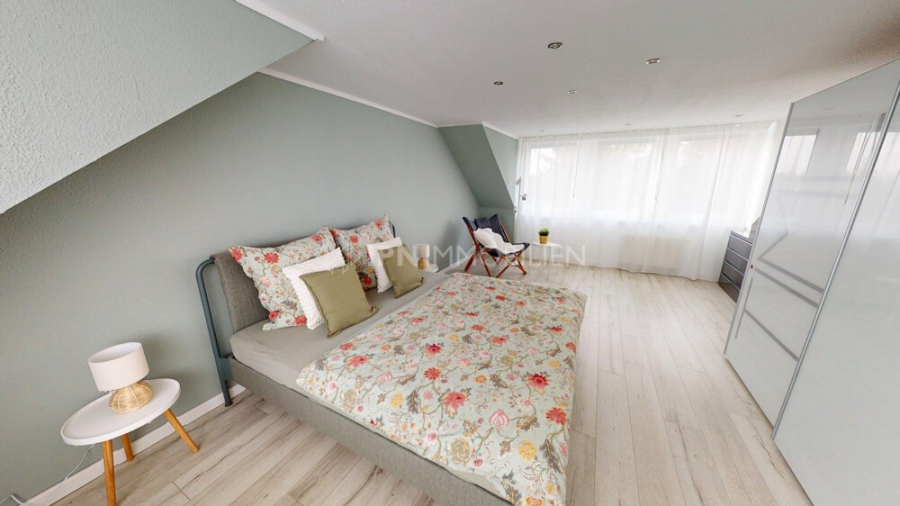 Lichtdurchflutete Dachgeschosswohnung mit Loft-Charakter - Foto 4