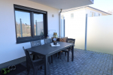 Terrasse - Zwischen Bad Doberan und Kühlungsborn: 3 Raumwohnung mit 2 Terrassen und eigenem Grundstück! Neubau!