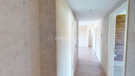 Diele - Warnow-Residenz mit 3 Zimmern, Aufzug, Garage & Einbauküche