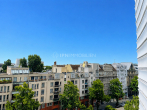 Ausblick vom Balkon - Charmante 3-Zimmer-Eigentumswohnung mit Balkon in begehrter Lage nahe des Checkpoint Charlie