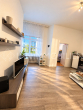 Wohnzimmer - Charmante 2-Zimmer Wohnung mit Balkon in ruhiger Lage