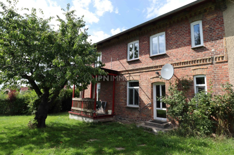 Mehrfamilienhaus mit 3 WE und Garagen in Sanitz, 18190 Sanitz, Mehrfamilienhaus