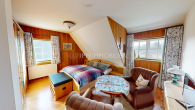 Schlafzimmer 2 - Einfach einziehen! Voll möblierte 3-Zimmer-Wohnung in idyllischer Lage
