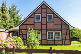 Frontansicht 2 - Familien willkommen! Fachwerkhaus mit Garage auf Sonnengrundstück sucht neue glückliche Eigentümer