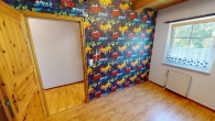 Schlafzimmer 2 OG - Familien willkommen! Fachwerkhaus mit Garage auf Sonnengrundstück sucht neue glückliche Eigentümer